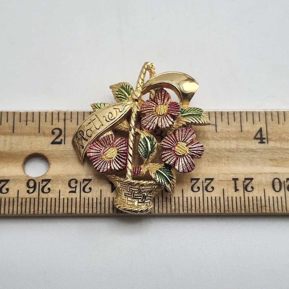 Gold‎ tone Flowers Mother brooch pin 1 1/4